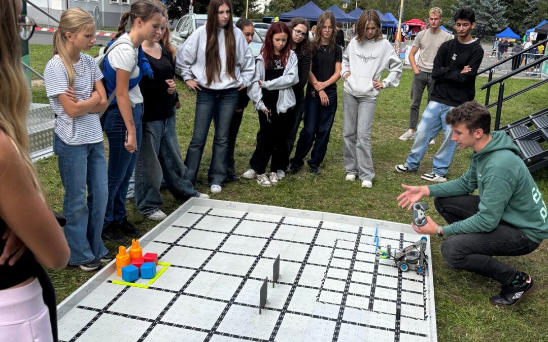 Návštěva pojízdné laboratoře Škoda Auto EDU Lab